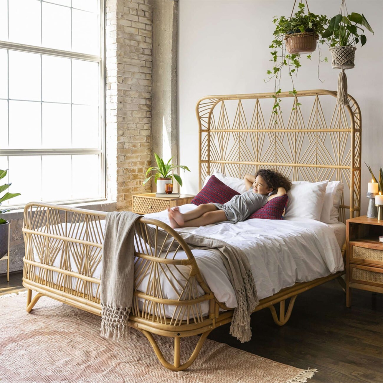 Solea Rattan Bed - Image 7
